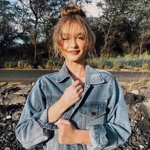 Meet your Posher, Liz